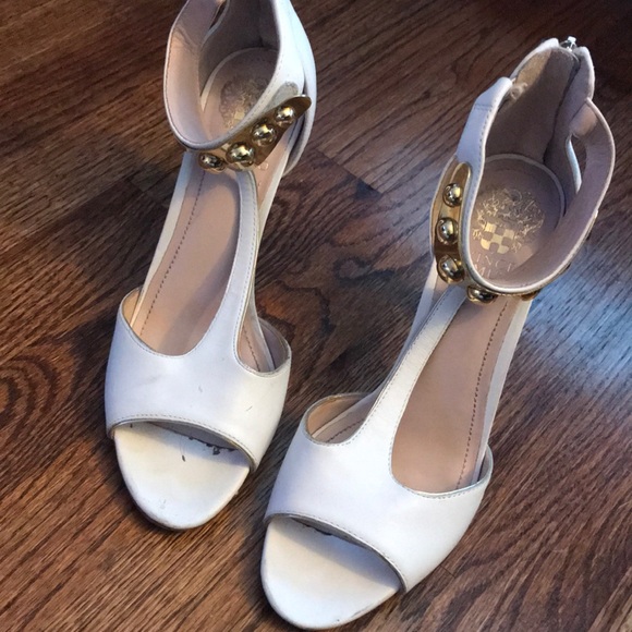 Vince Camuto Heels - Picture 3 of 6